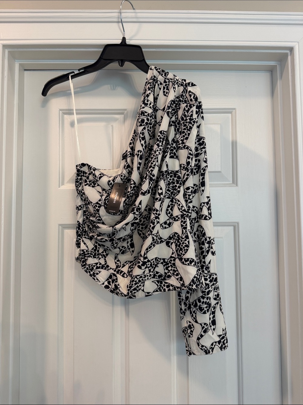Express Black & White Patterned Cold Shoulder Blouse